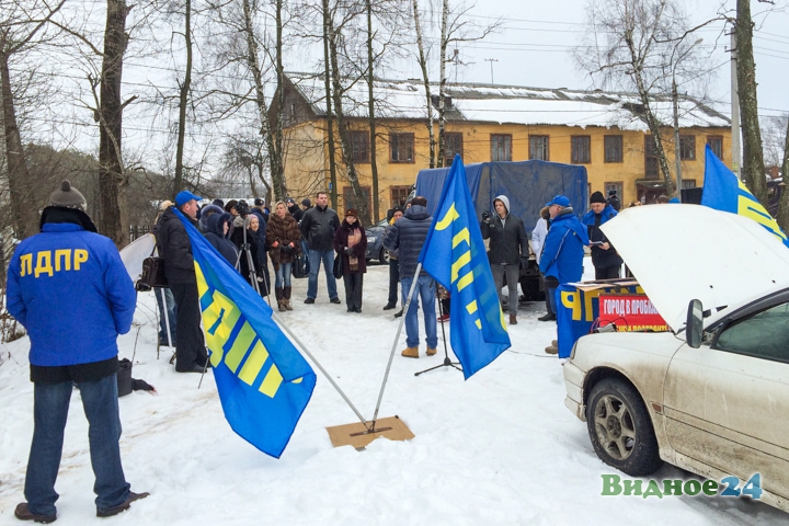 Состоялся митинг против застройки усадьбы Суханово. Фото и видеозапись фото 16