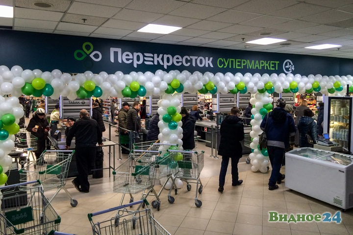 В ТЦ «Курс» после ремонта открылся обновленный супермаркет «Перекресток» фото 5