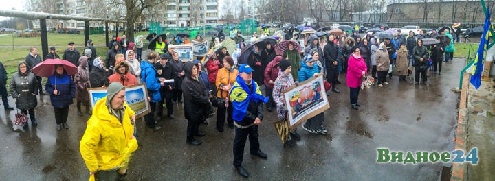 16 апреля состоялись 2 митинга против масштабной застройки сельского поселения Молоковское. Видеозапись фото 2