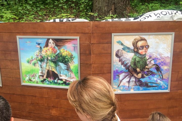 В Тимоховском парке открылась «Галерея под открытым небом» из 54 картин. Фоторепортаж фото 31