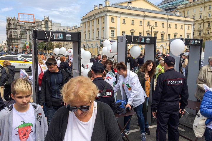 В Москве прошел митинг против рейдерского захвата и ликвидации Совхоза имени Ленина. Фото и видео фото 4