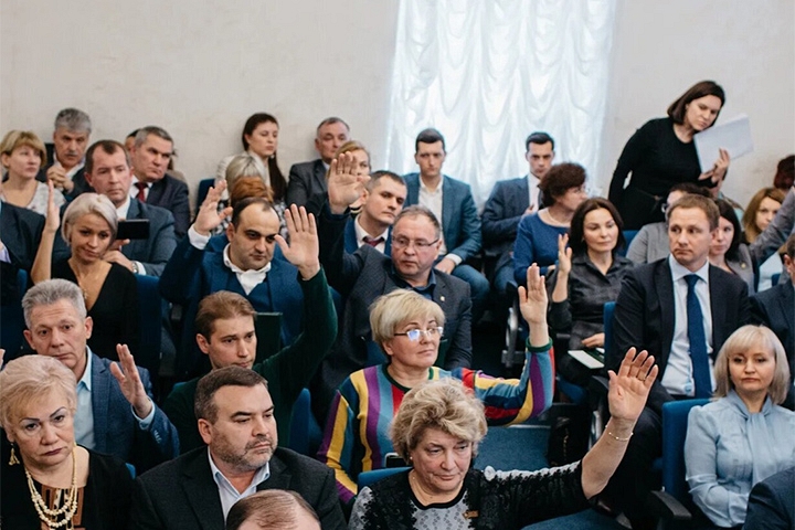 Депутаты Совета депутатов избрали главу Ленинского городского округа